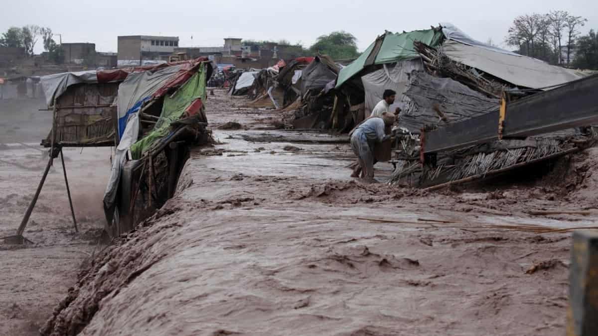 Desastres naturales dejan 29 muertos y 105 heridos en un mes en Afganistán