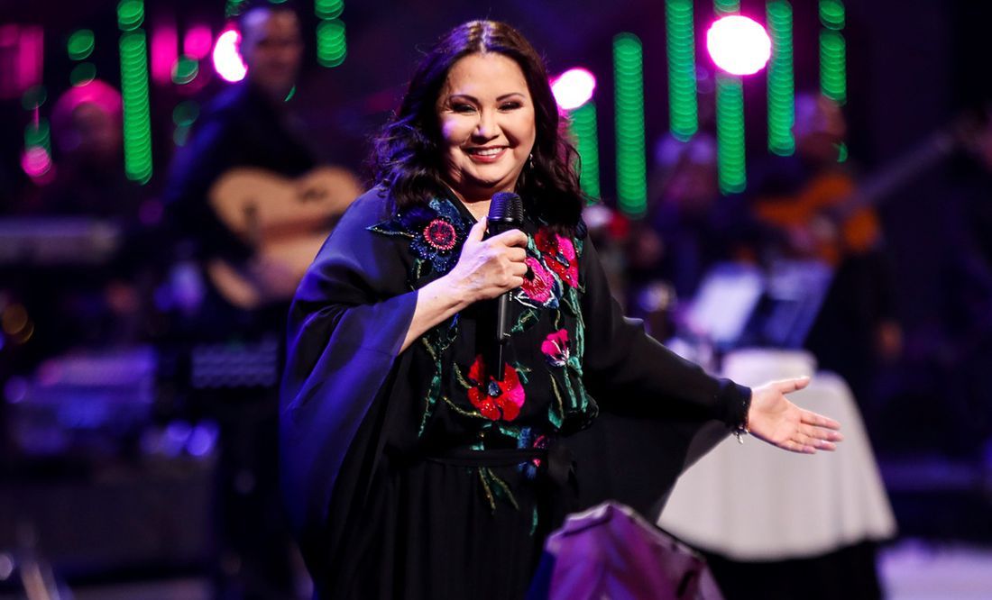 Ana Gabriel – Por Amor A Ustedes