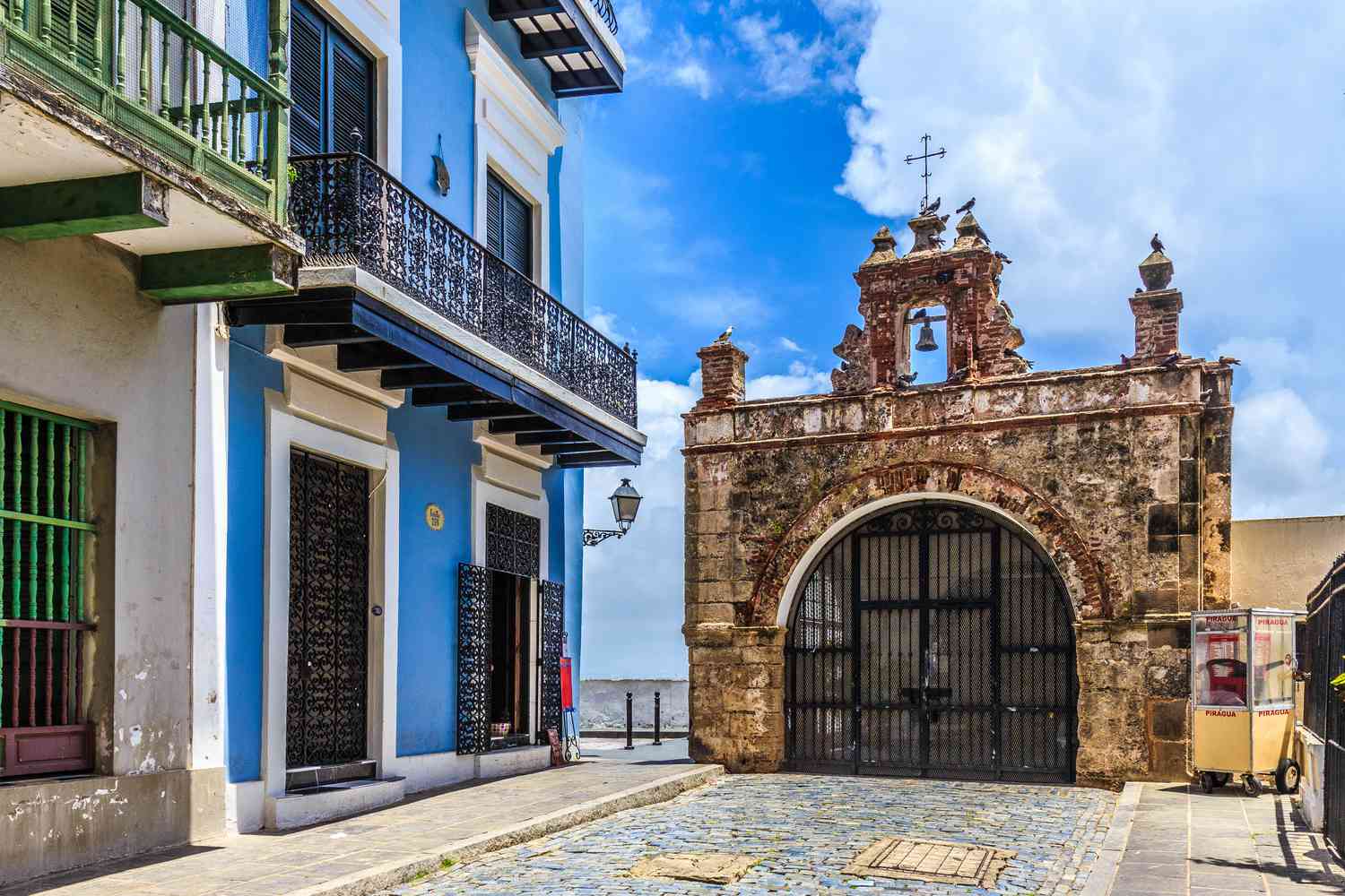 Repararán tres edificios históricos del Viejo San Juan, incluida la