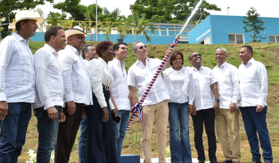 Gobierno inaugura acueducto en Monte Plata con un costo superior a los RD0 millones