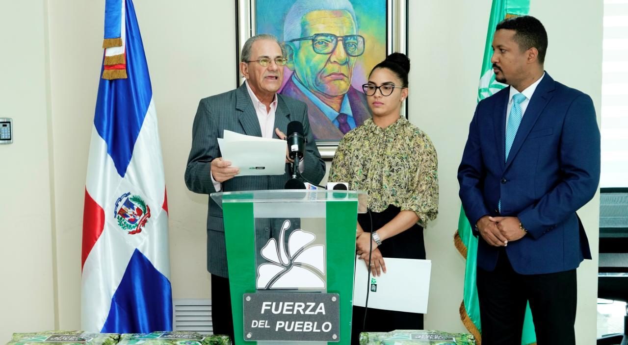 FP anuncia programa de reciclaje “Brigada Verde”, para contribuir al medioambiente FP anuncia programa de reciclaje “Brigada Verde”, para contribuir al medioambiente