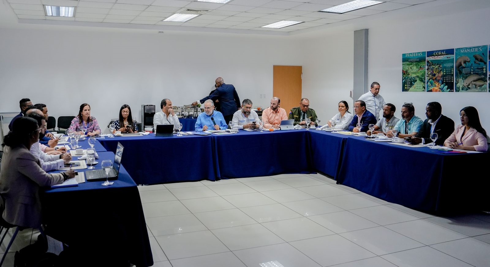 Miguel Ceara Hatton socializa plan de intervención en Los Haitises Miguel Ceara Hatton socializa plan de intervención en Los Haitises
