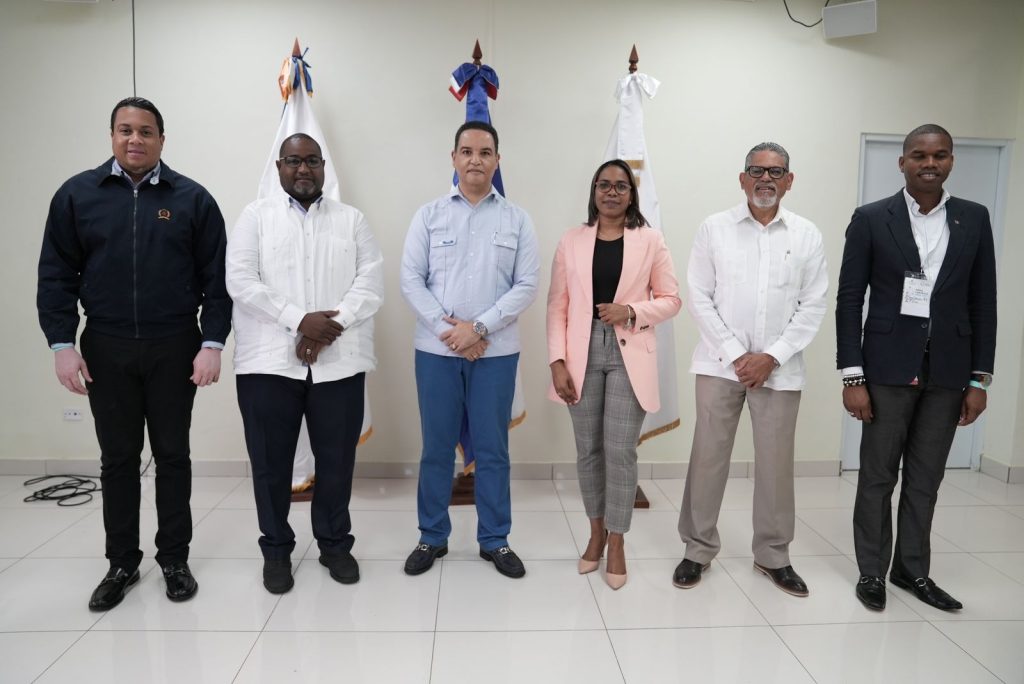 Energía y Minas fomenta innovaciones en “Segunda Feria Científica 2023”