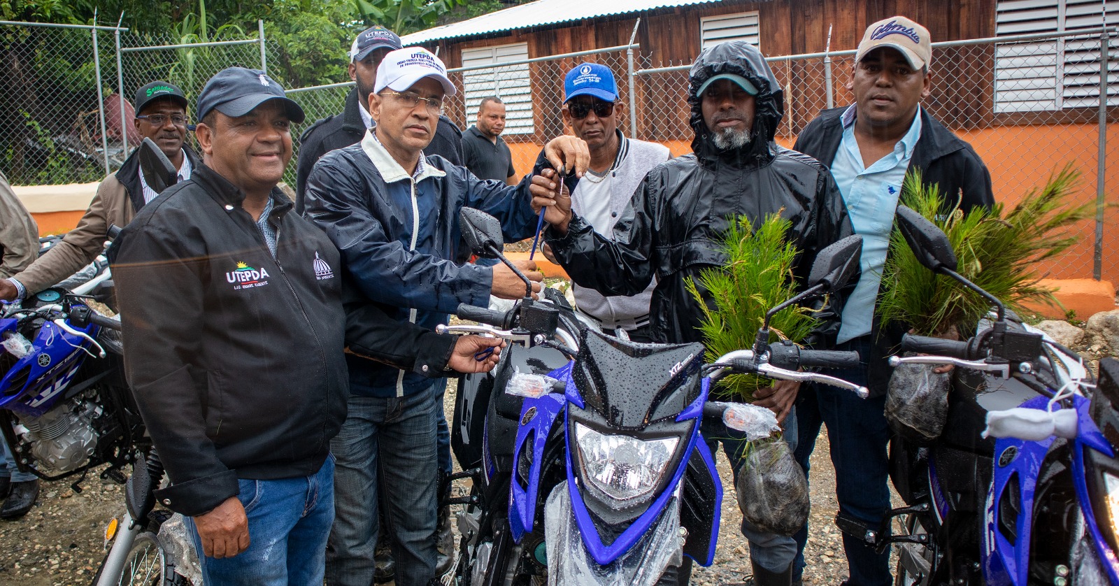 Utepda realiza jornada de siembra en conmemoración al día del Medio Ambiente en Hondo Valle