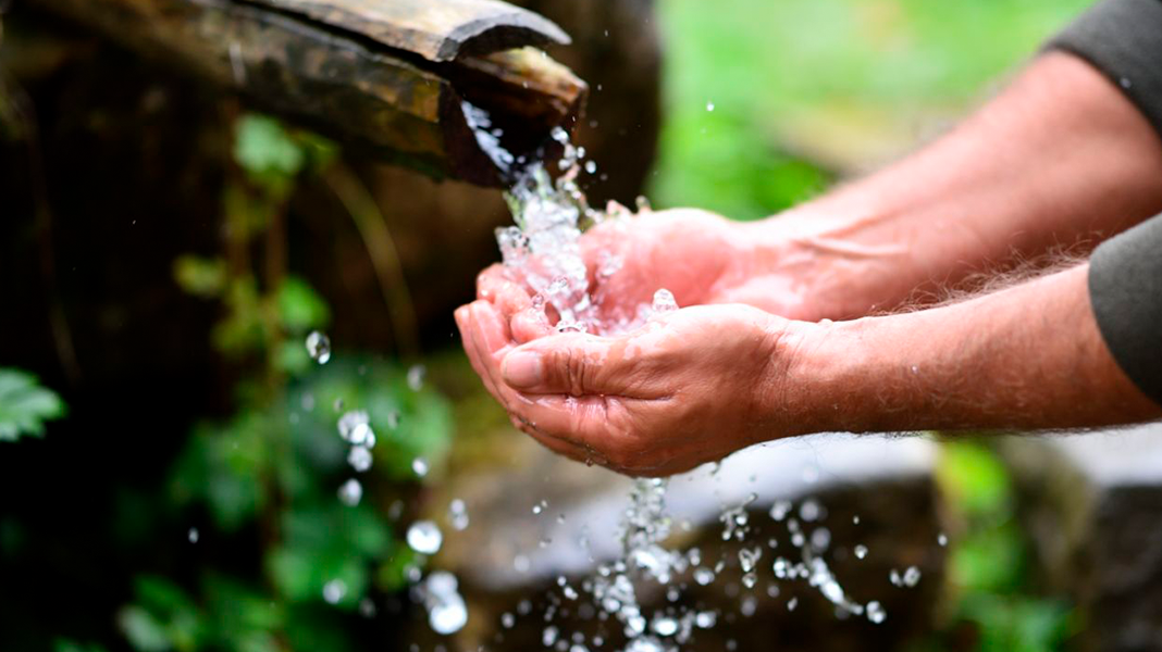 Consumo responsable y «soluciones a largo plazo» centran debate sobre el agua en Uruguay Consumo responsable y «soluciones a largo plazo» centran debate sobre el agua en Uruguay