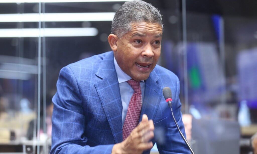 Eugenio Cedeño reitera desacuerdo con que CP incluya discriminación por orientación sexual – El Nuevo Diario (República Dominicana)