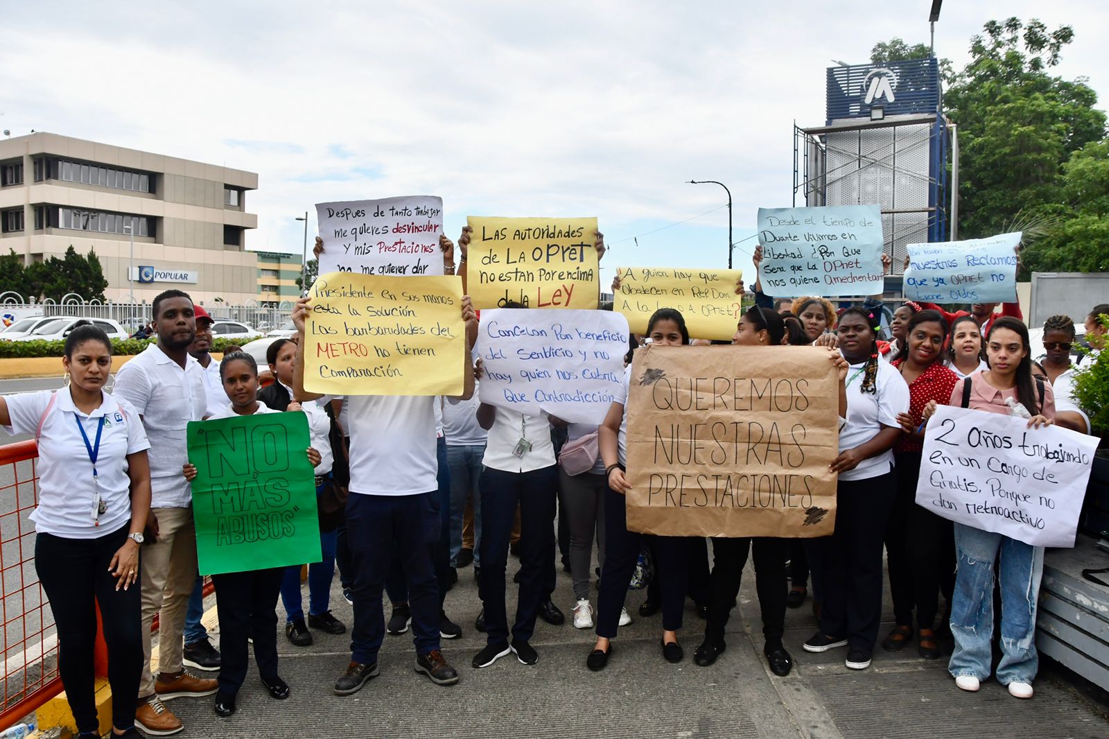 Desvinculados Del Metro Protestan Por Ser Despedidos «sin Justificación