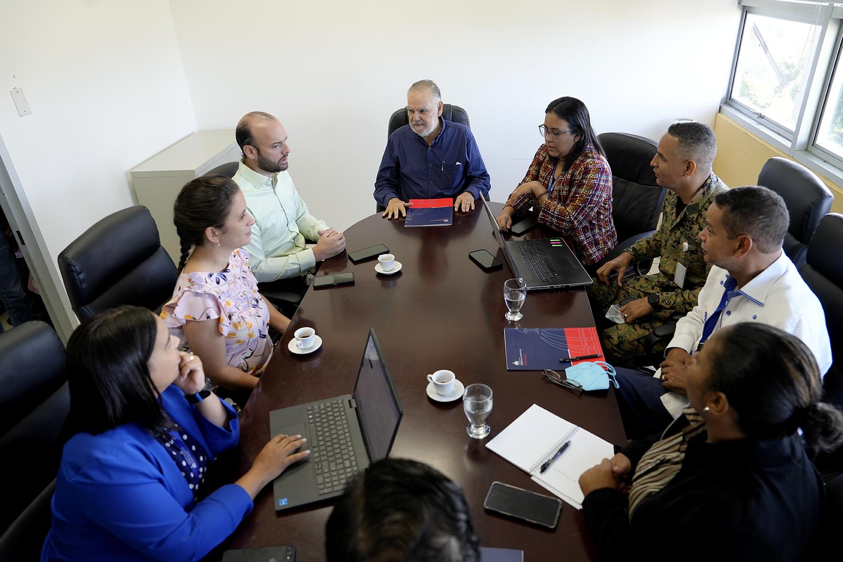Ceara Hatton encabeza reunión de trabajo con el Comité de Emergencias de Medio Ambiente Ceara Hatton encabeza reunión de trabajo con el Comité de Emergencias de Medio Ambiente