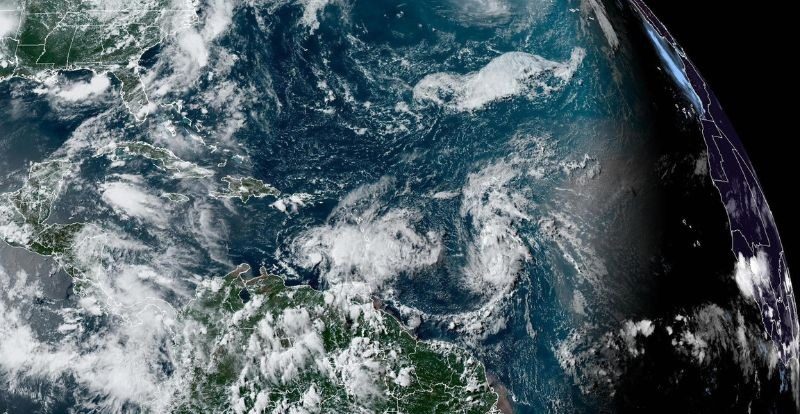 La tormenta tropical Cindy empieza a debilitarse de forma gradual en el Atlántico La tormenta tropical Cindy empieza a debilitarse de forma gradual en el Atlántico