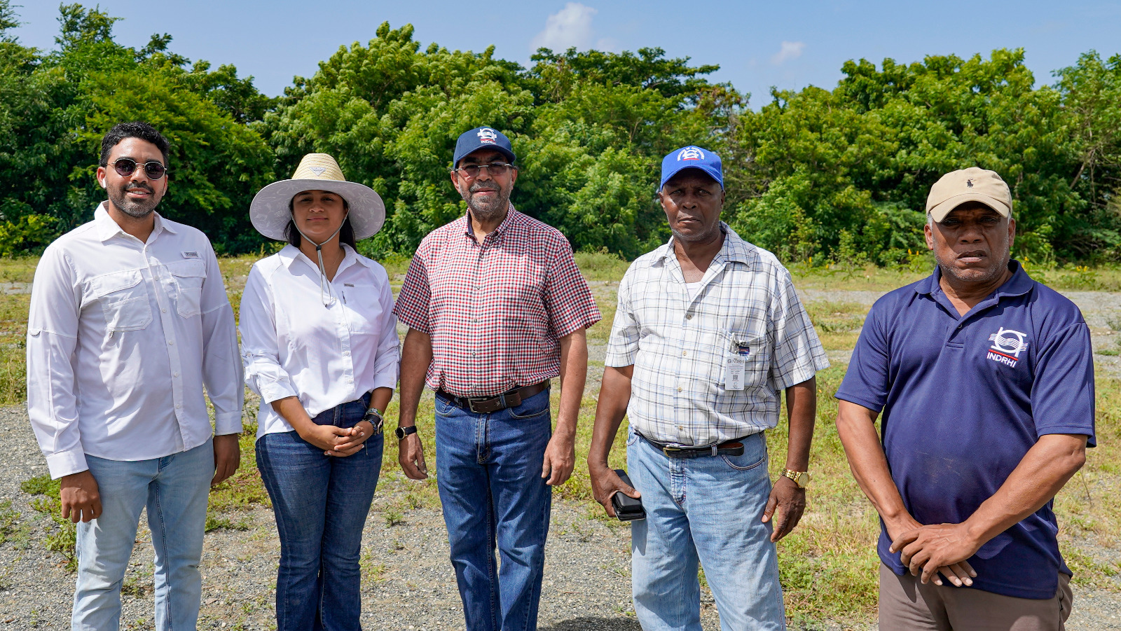 El INDRHI realiza jornada de reforestación en la cuenca del río Nizao