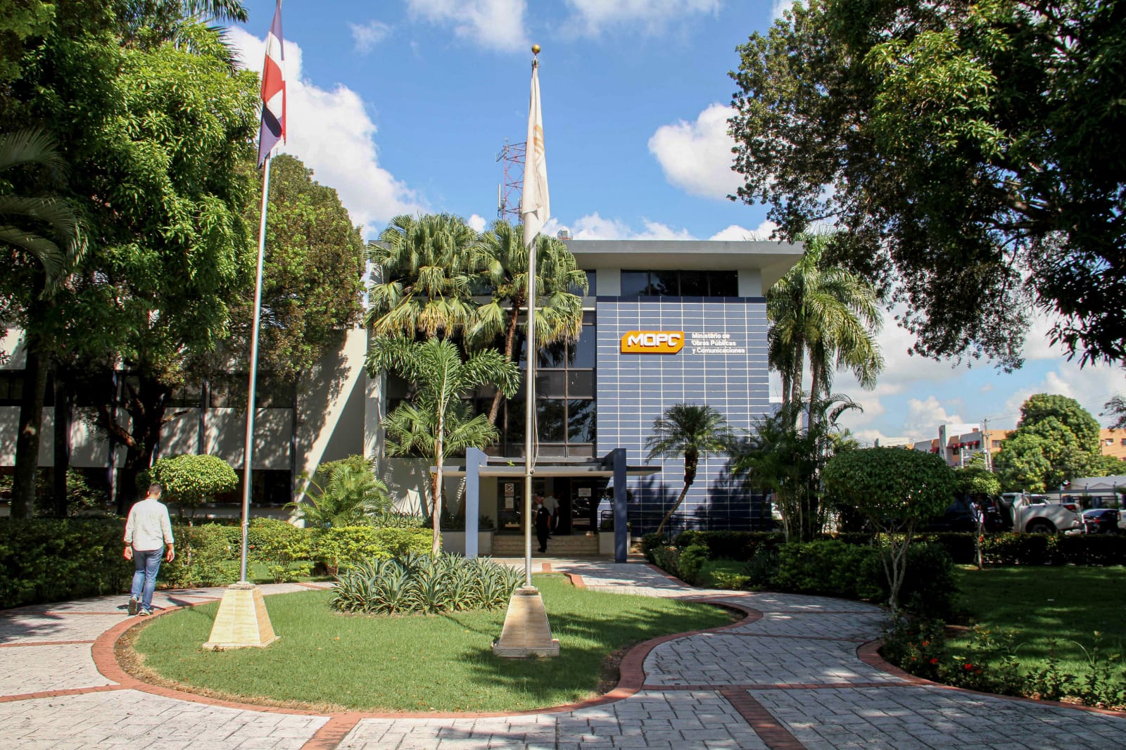 MOPC licita construcción de paso elevado en el km 22 de la autopista Duarte para reducir congestionamiento