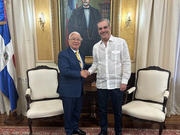 Hernández Alberto respalda a Abinader por garantizar abastecimiento de  alimentos en Navidad – El Nuevo Diario (República Dominicana)