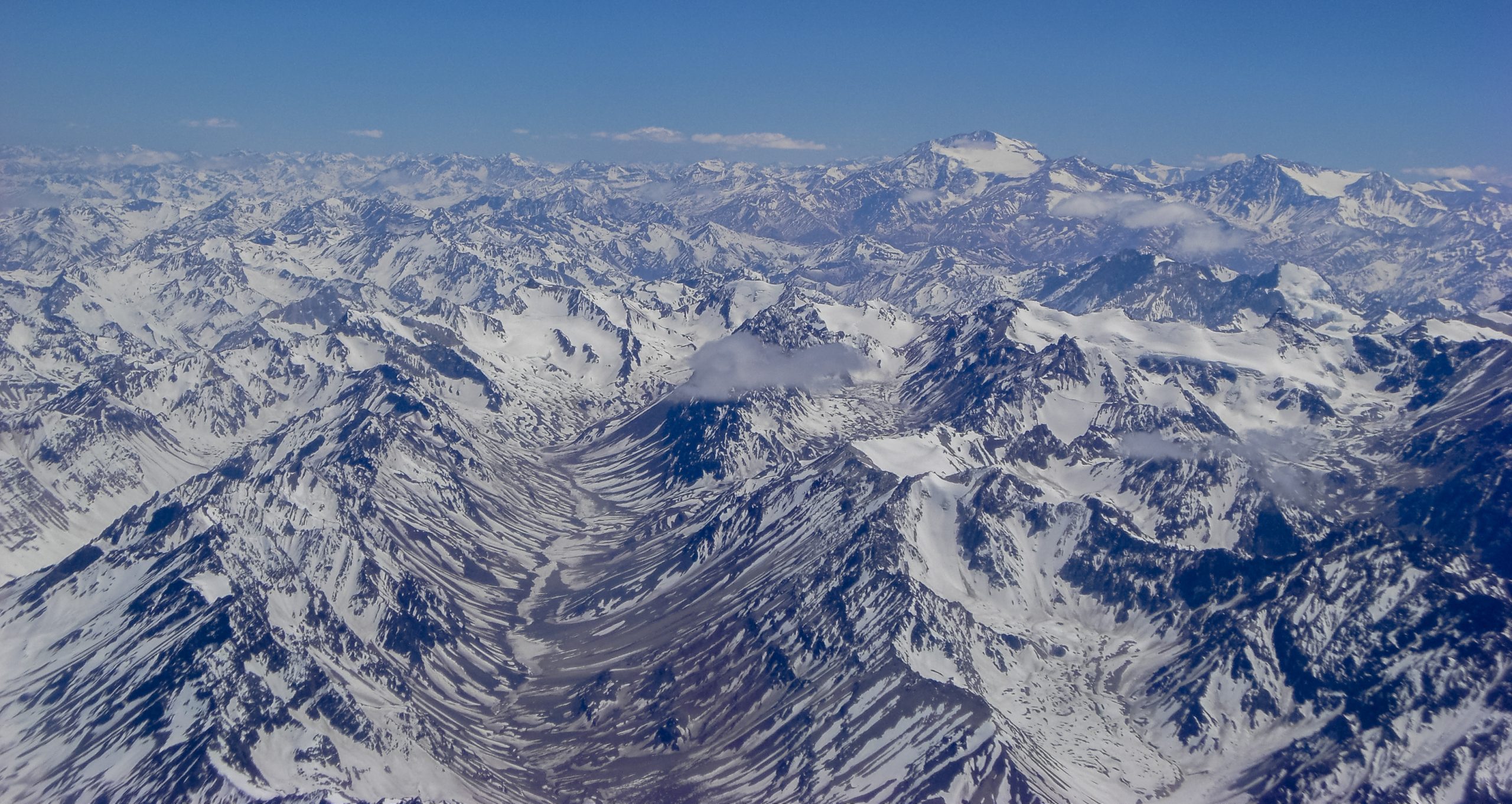 Una inusual ola de calor en invierno deja sin nieve algunas zonas de Los Andes chilenos