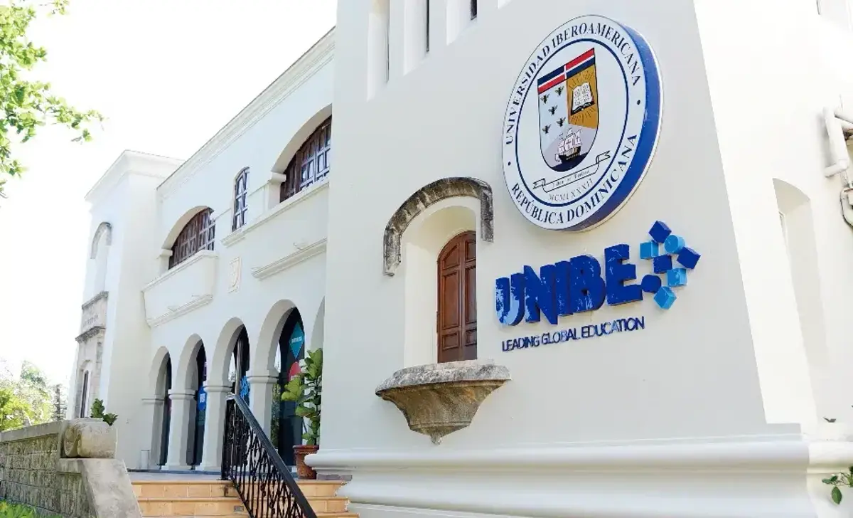 Escuela de Medicina de UNIBE es acreditada por la agencia internacional