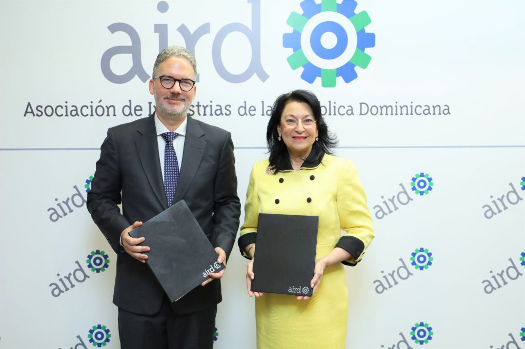 AIRD y MUDE fomentarán desarrollo socio-económico de mujeres, niñas y adolescentes