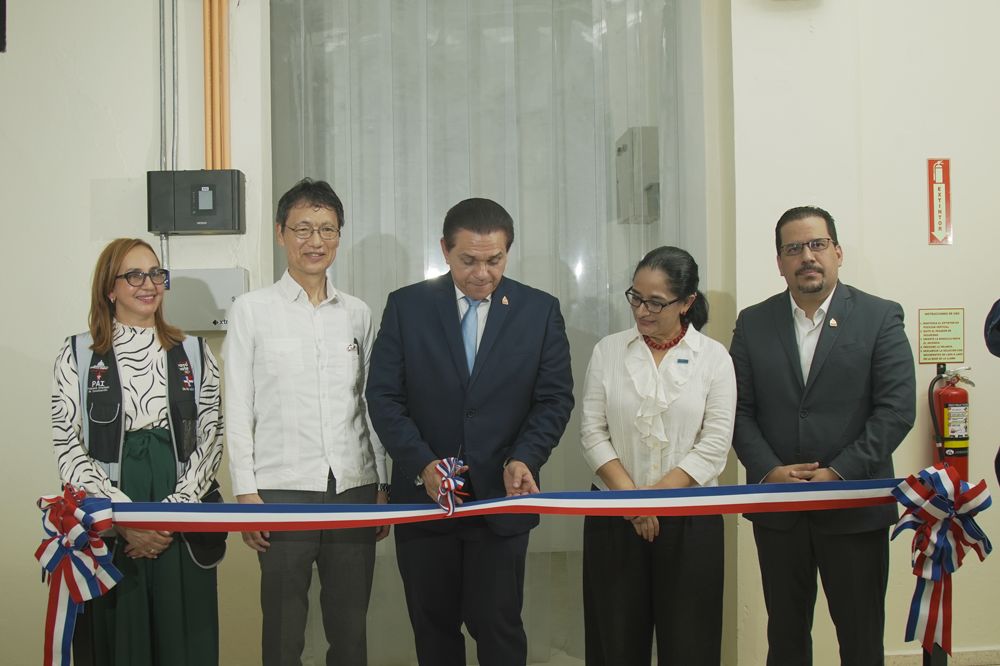 Government of Japan and UNICEF Donate Cold Room and Freezer Units for Vaccines in Dominican Republic