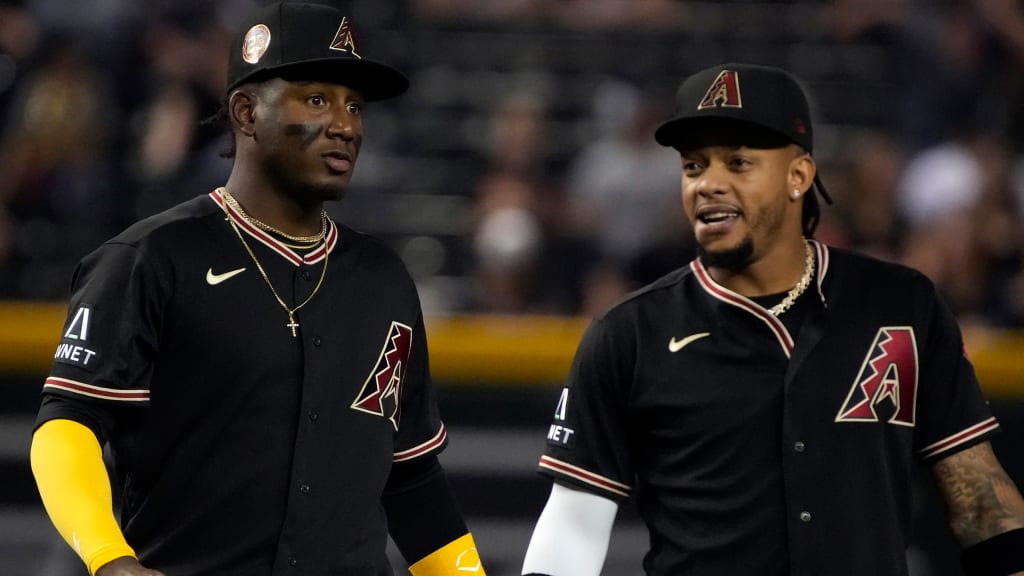 Los Diamondbacks hacen cambios a sus uniformes