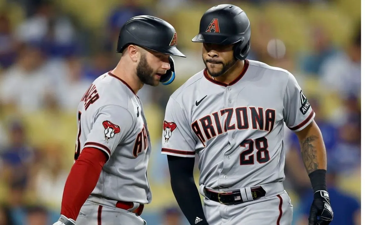 Los Diamondbacks hacen cambios a sus uniformes