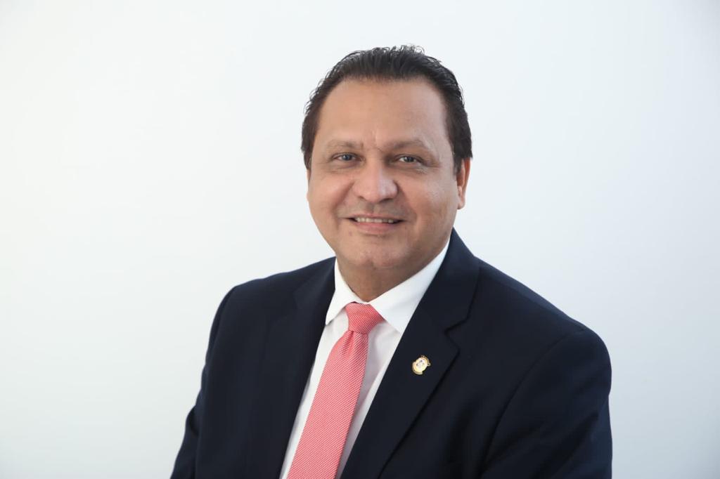 Mayobanex Martínez, abogado y diputado del PLD