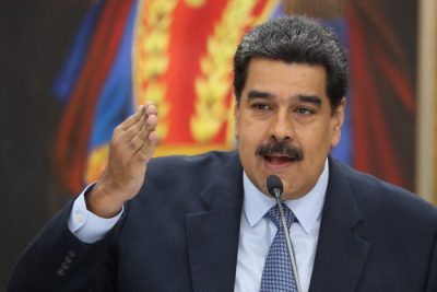 Maduro invita a los sectores de la oposición a una "conferencia nacional por la paz"