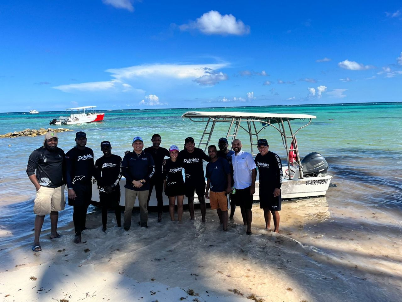 Dolphin Discovery Punta Cana rehabilita delfín silvestre desorientado
