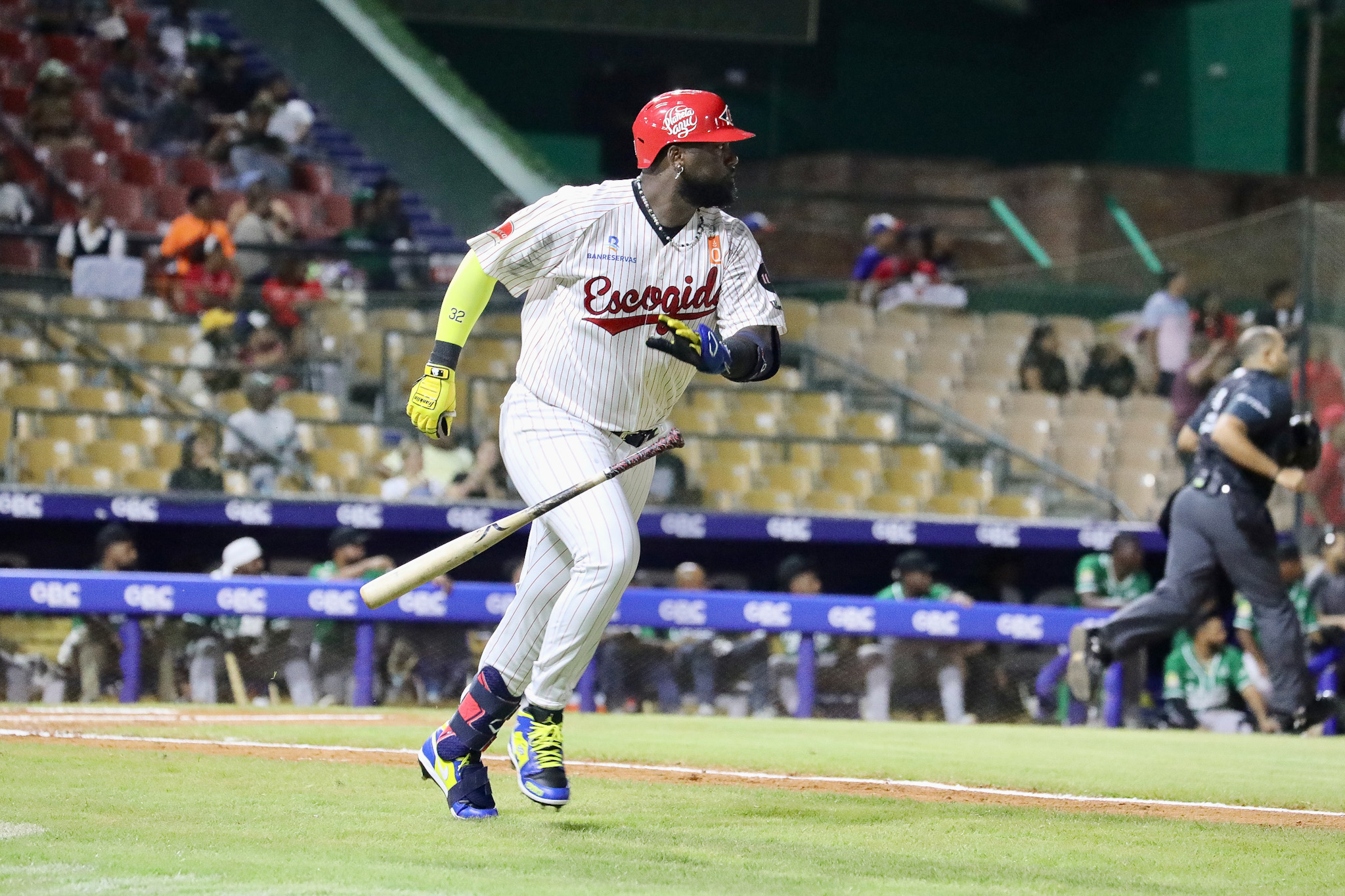 Leones vencen a Estrellas con jonrón de Franmil Reyes y siguen invictos –  NOTICIA LIBRE