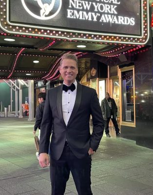 Rafael Bello gana su quinto premio Emmy, ahora como presentador de noticias en Nueva York