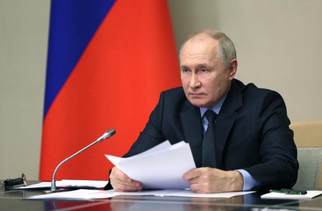 Putin cree injustificables los bombardeos contra "cientos de miles de inocentes" en Gaza