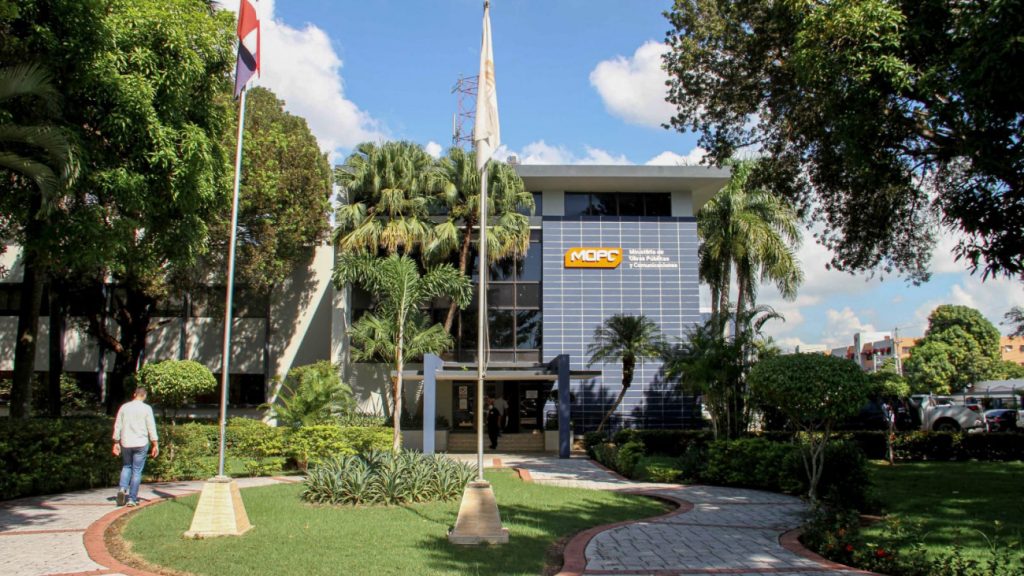 MOPC se declara en alerta para mitigar efectos de lluvias causadas por ciclón tropical