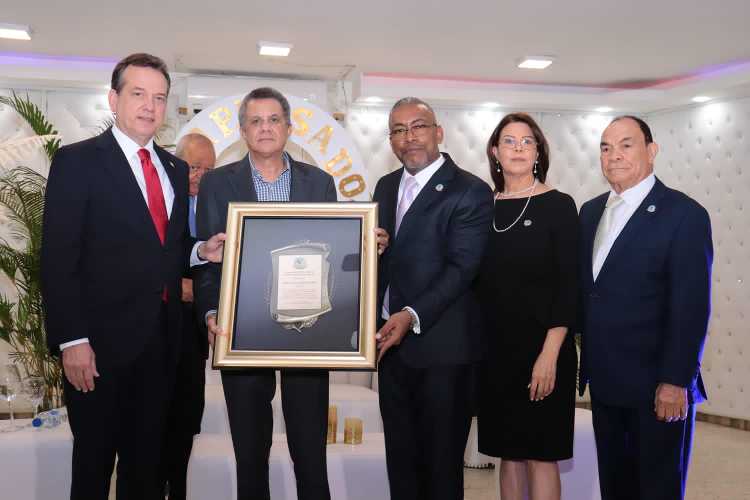 Solicitan representación del comercio en provisiones en organismos gubernamentales