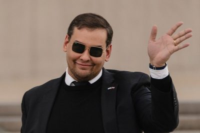 Demócratas buscan echar del Congreso de EEUU a un legislador que se embolsó dinero público