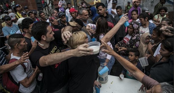 Pobreza, angustia y aislamiento: la invasión rusa de Ucrania se ceba con los mayores.