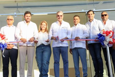 Presidente Abinader culmina jornada en Ocoa inaugurando varias obras