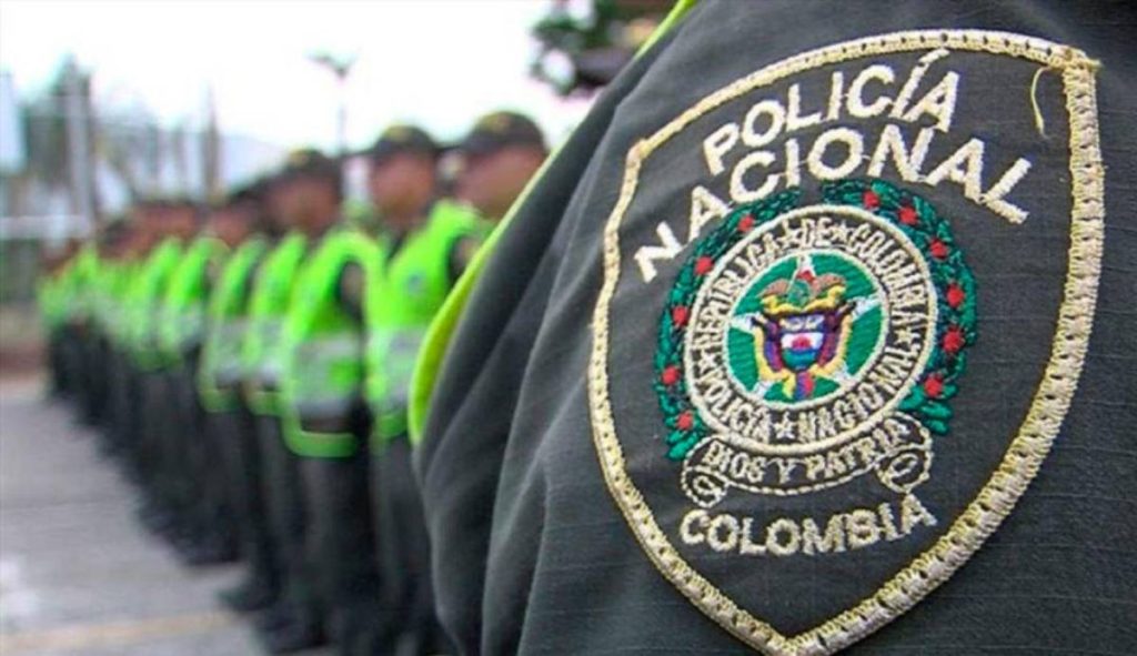 Diez policías de Colombia presos