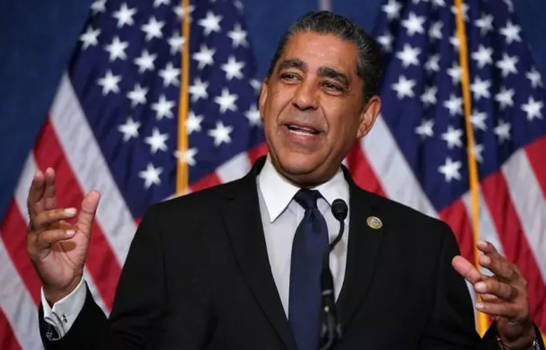 Adriano Espaillat