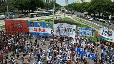 Vuelven a marchar en Argentina contra el decreto de Milei