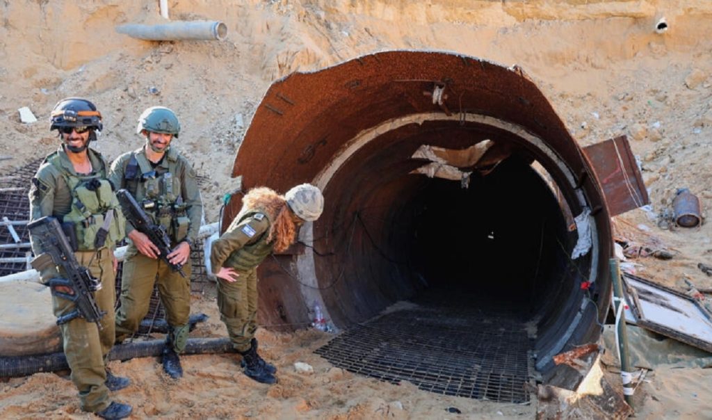 Uno de los túneles encontrado en Hamás