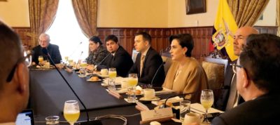 Presidente Daniel Noboa reunido con comitiva de su gabinete