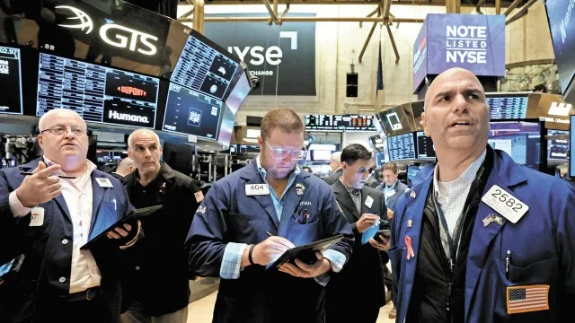 Wall Street cierra mixto y el Dow Jones baja un 0,25 %