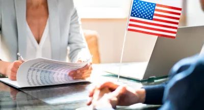 Estados Unidos anuncia un aumento de tarifas para ciertos trámites migratorios