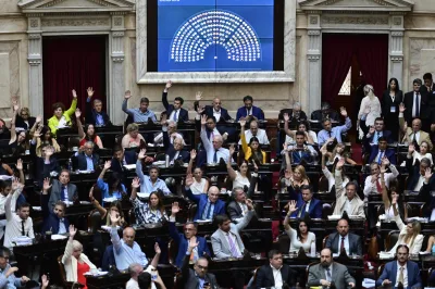 Congreso argentino aprueba 'ley ómnibus'