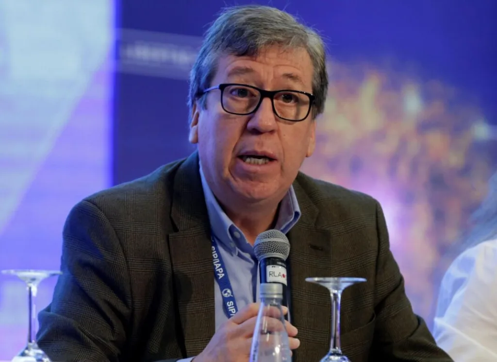 El presidente de la SIP, Roberto Rock