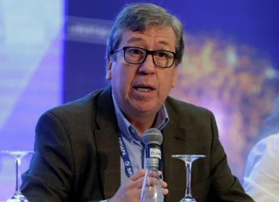 El presidente de la SIP, Roberto Rock