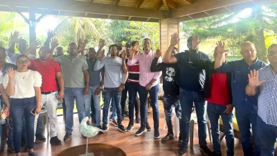 Productores de la FP y el PLD de Rancho Arriba durante juramentación