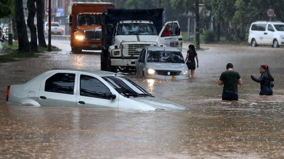 Seis muertos y más de 27.000 afectados por lluvia en Ecuador