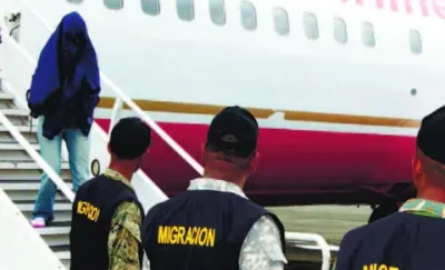 Tripulación de la Guardia Costera HC-144 Ocean Sentry detectó una embarcación sospechosa. (Foto: fuente externa)