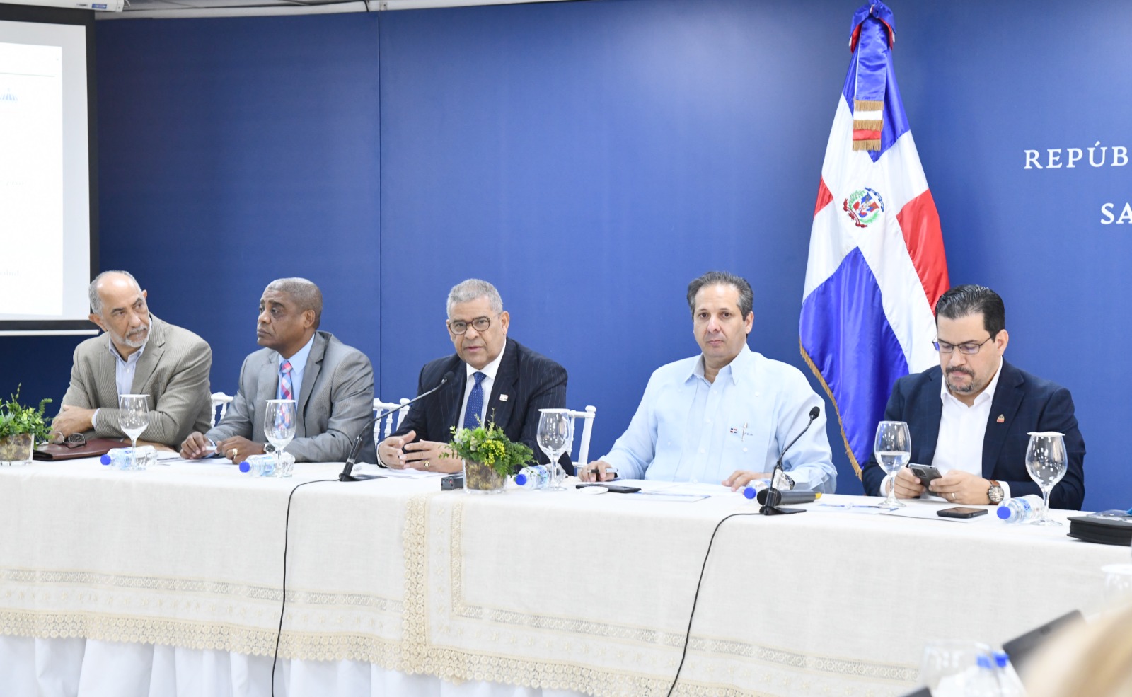 Reforma Del Sector Salud En República Dominicana