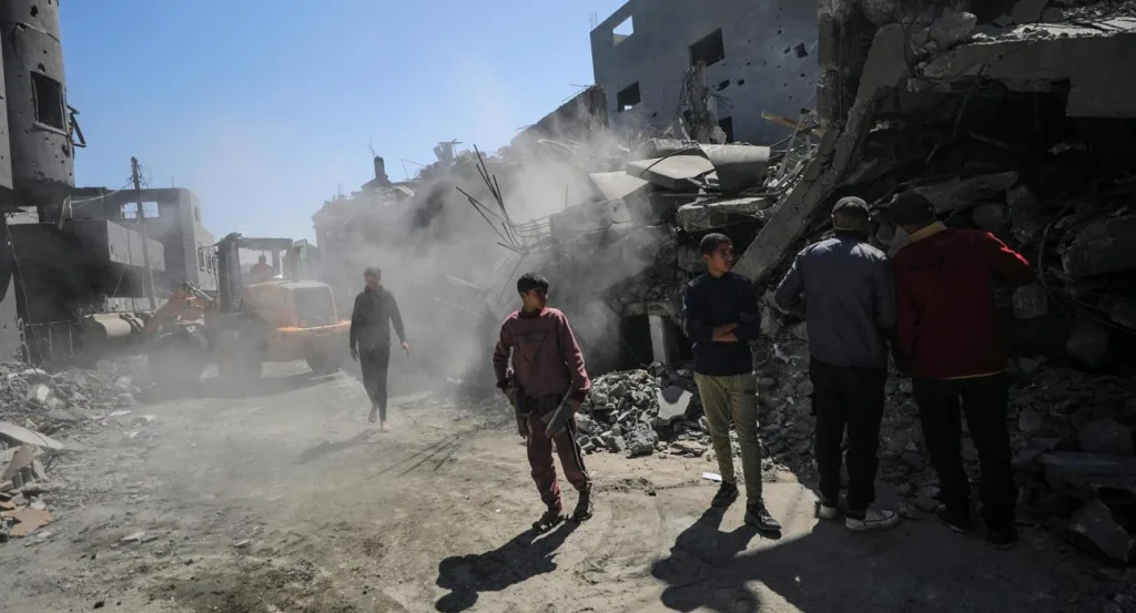 Escena de una zona bombardeada por Israel