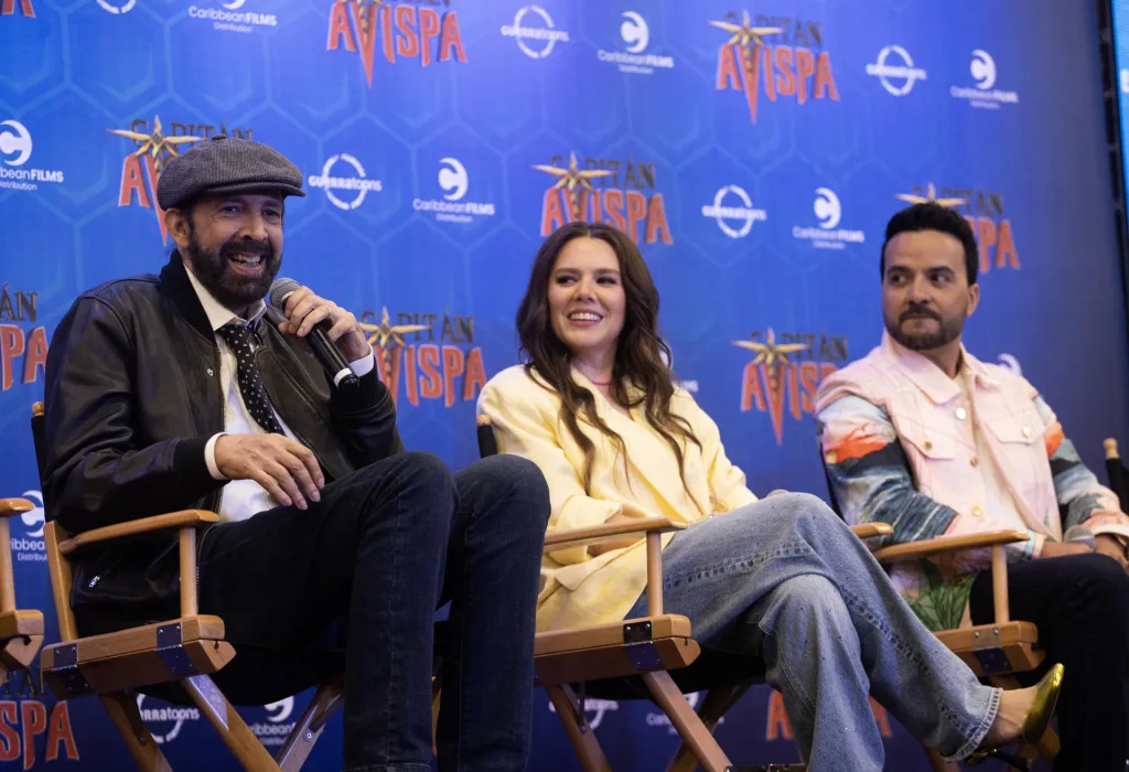 El cantante dominicano Juan Luis Guerra durante su presentación este lunes de la película de animación 'Capitán Avispa'