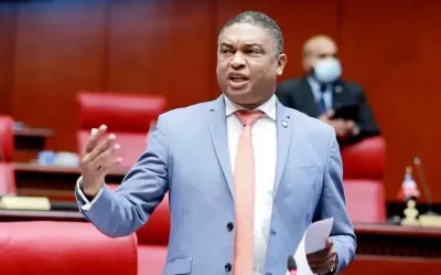 Iván Lorenzo, senador por la provincia Elías Piña